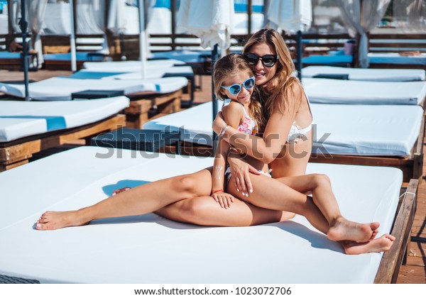 ashley glivens add Mothers And Daughters Nudists photo