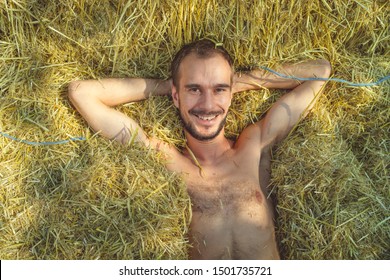 amanda cumberland add Naked Farm Men photo