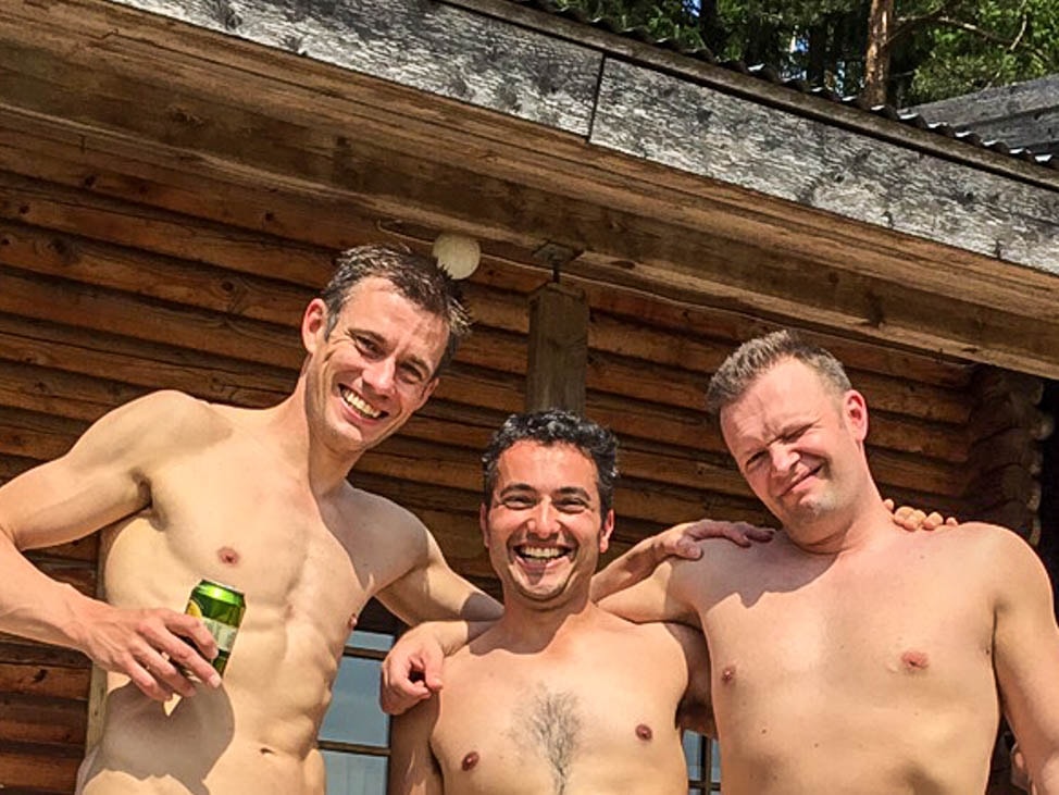 Naked Men In Steam Room 7076