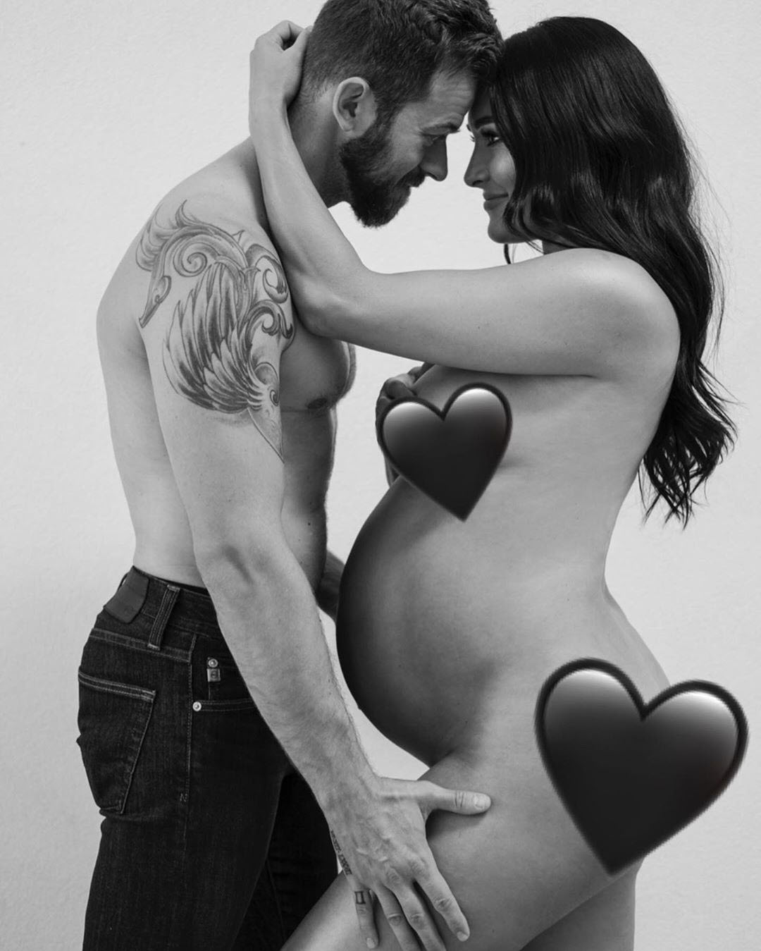 anwer jan add Naked Nikki Bella photo