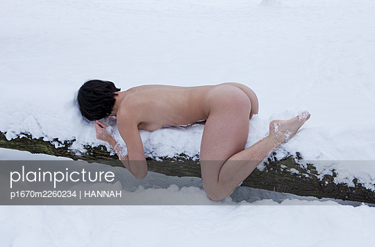 dingdong barrientos add Naked Women In The Snow photo