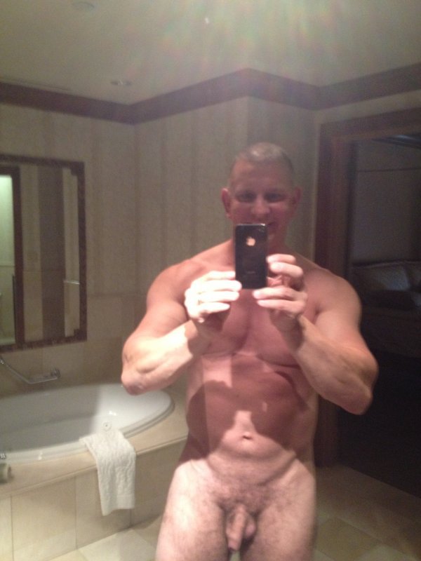 aaron graunke add Nude Male Actirs photo