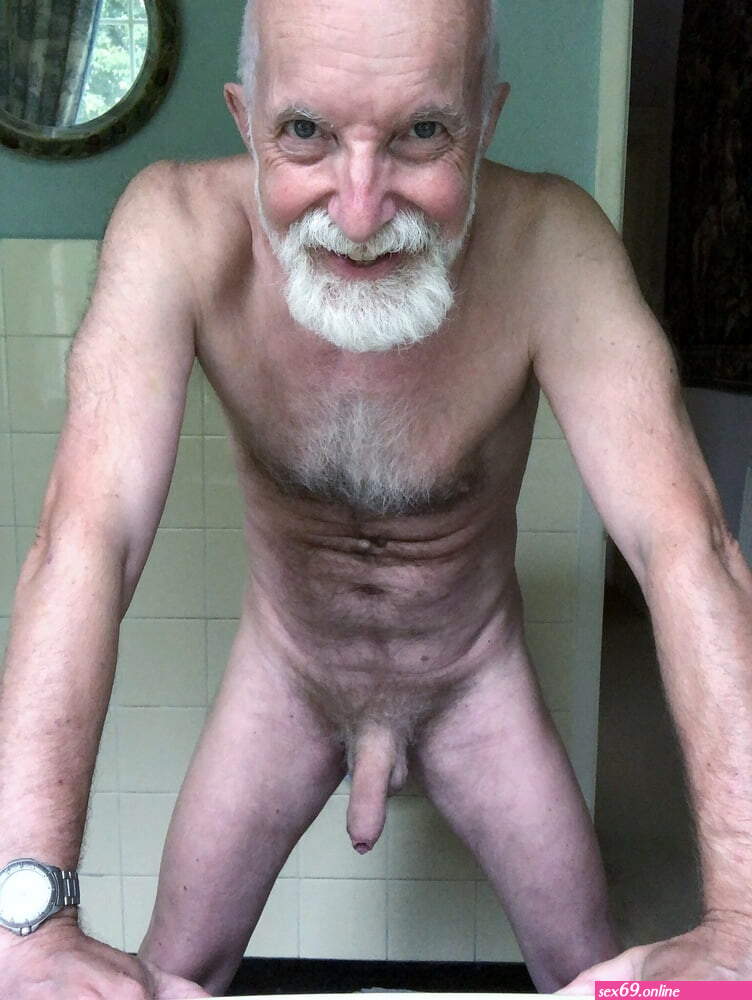Nude Old Guy 7997