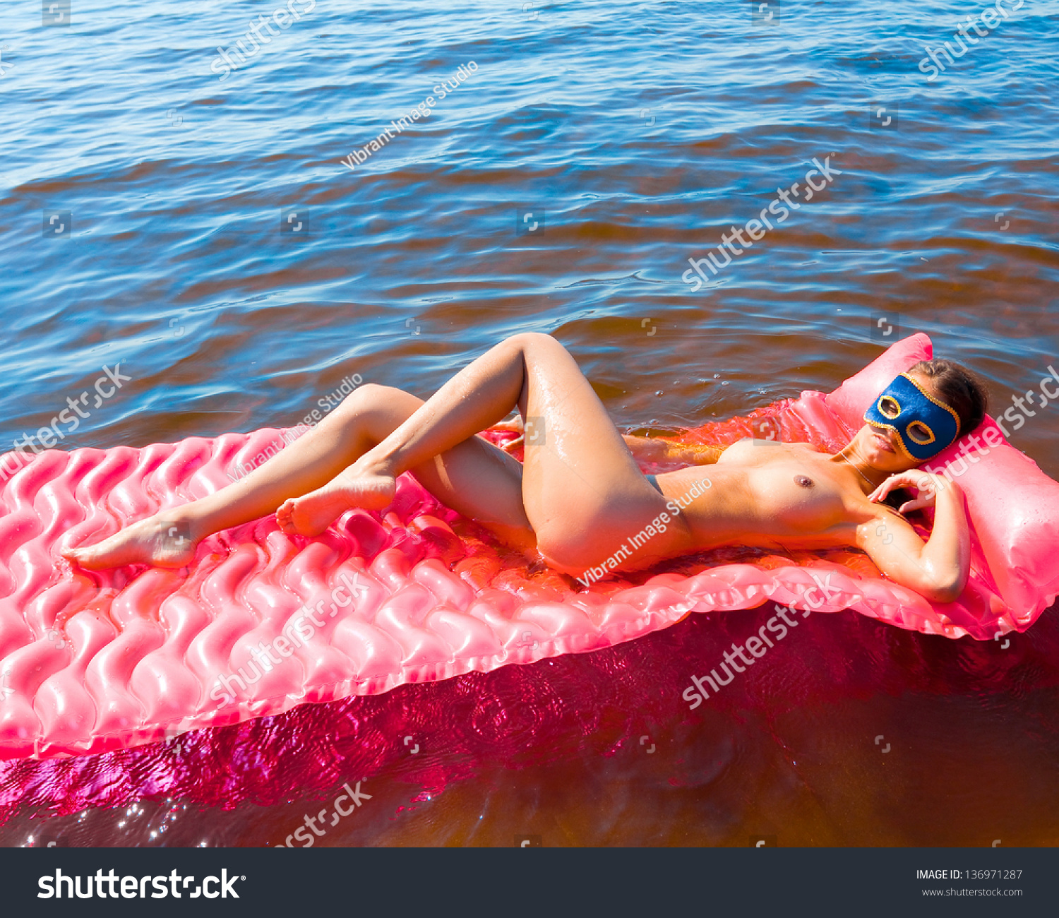 dale bedard add Nude Taning photo