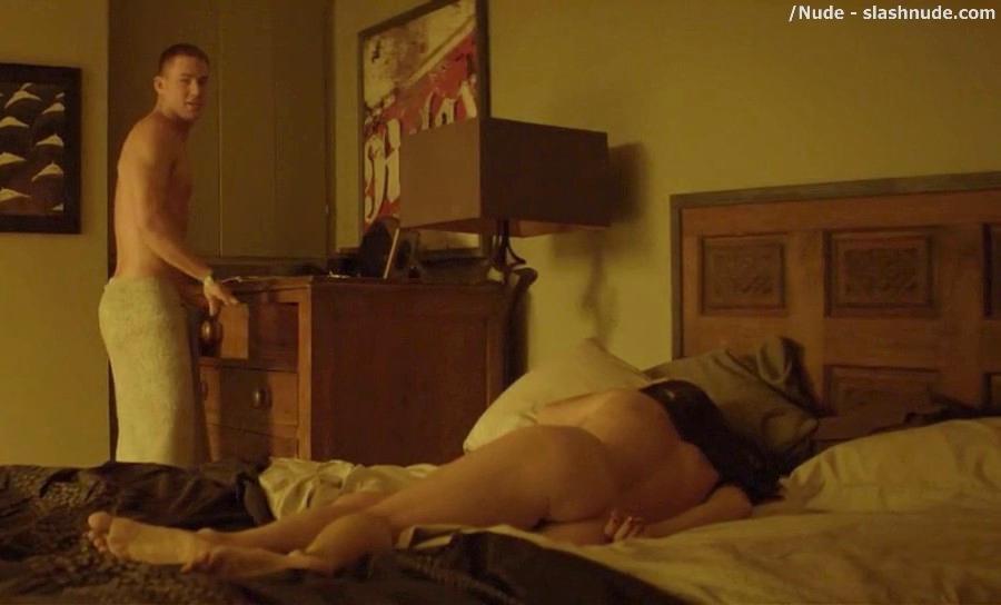 Olivia Munn Topless 12826