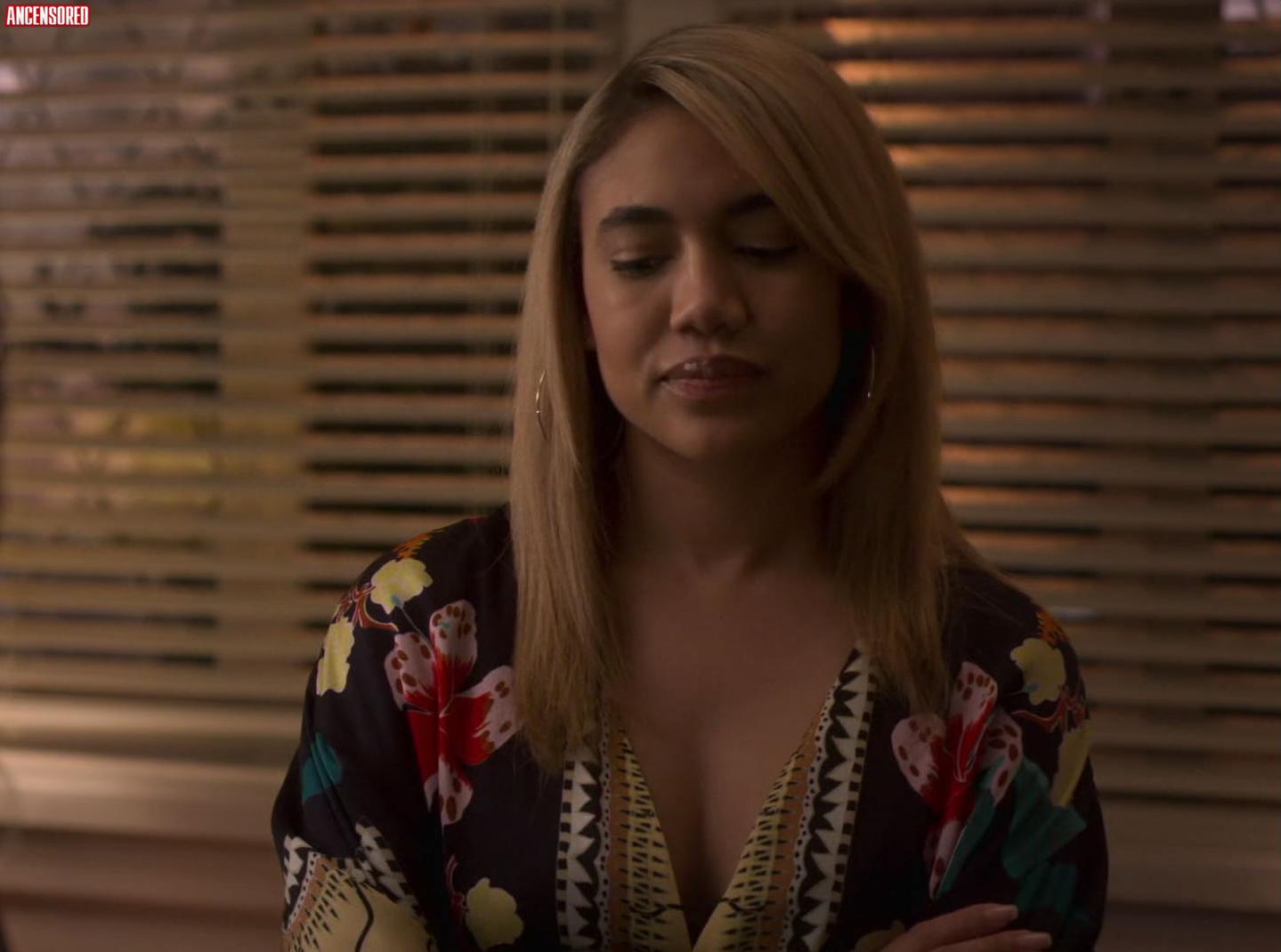 cindy kuhns add Paige Hurd Nude photo
