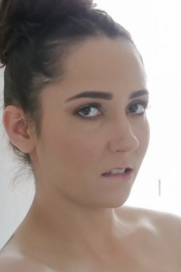 arelis vega add Paige Steele Kyra Rose photo
