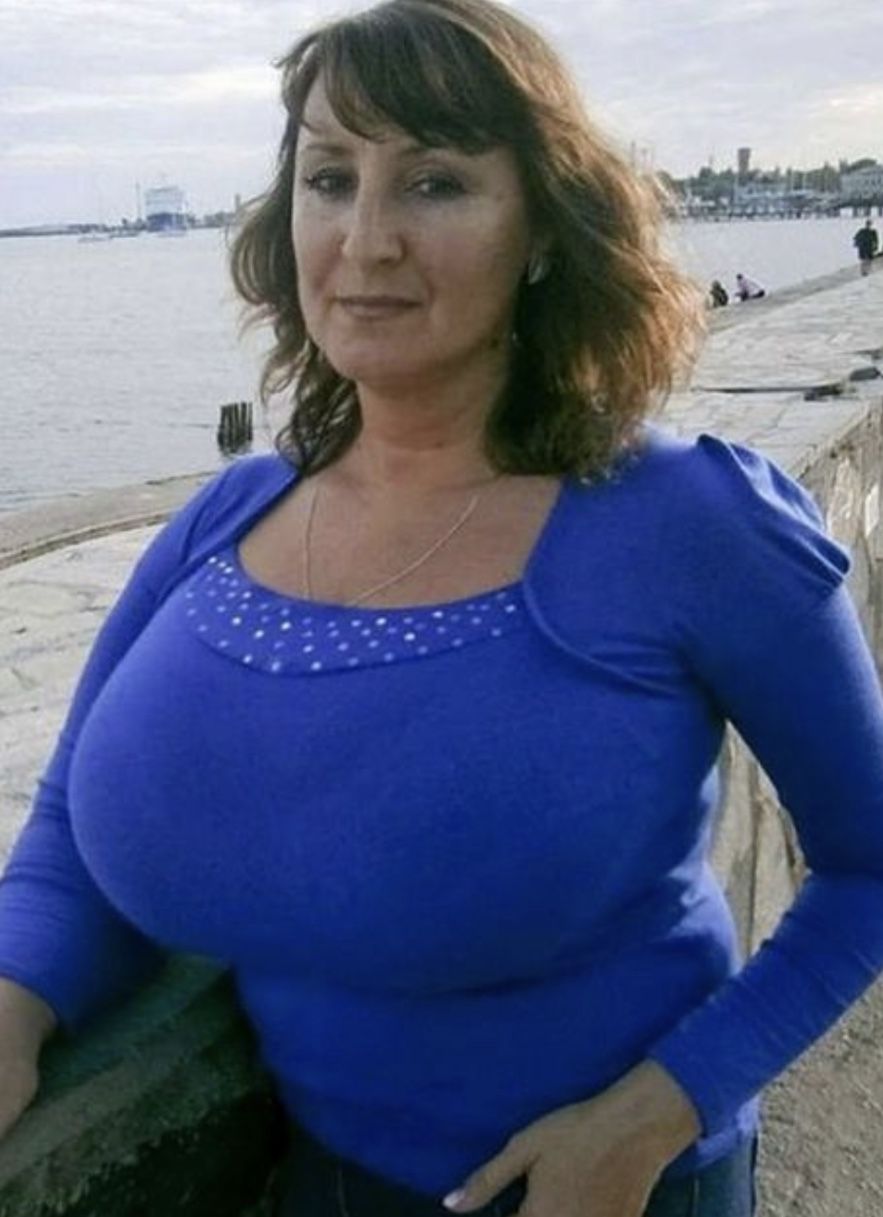 alyssa earl add Plumper Tits photo
