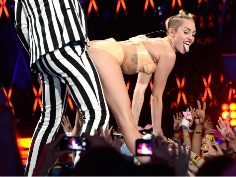 diann brooks add Porn Star Miley Cyrus photo