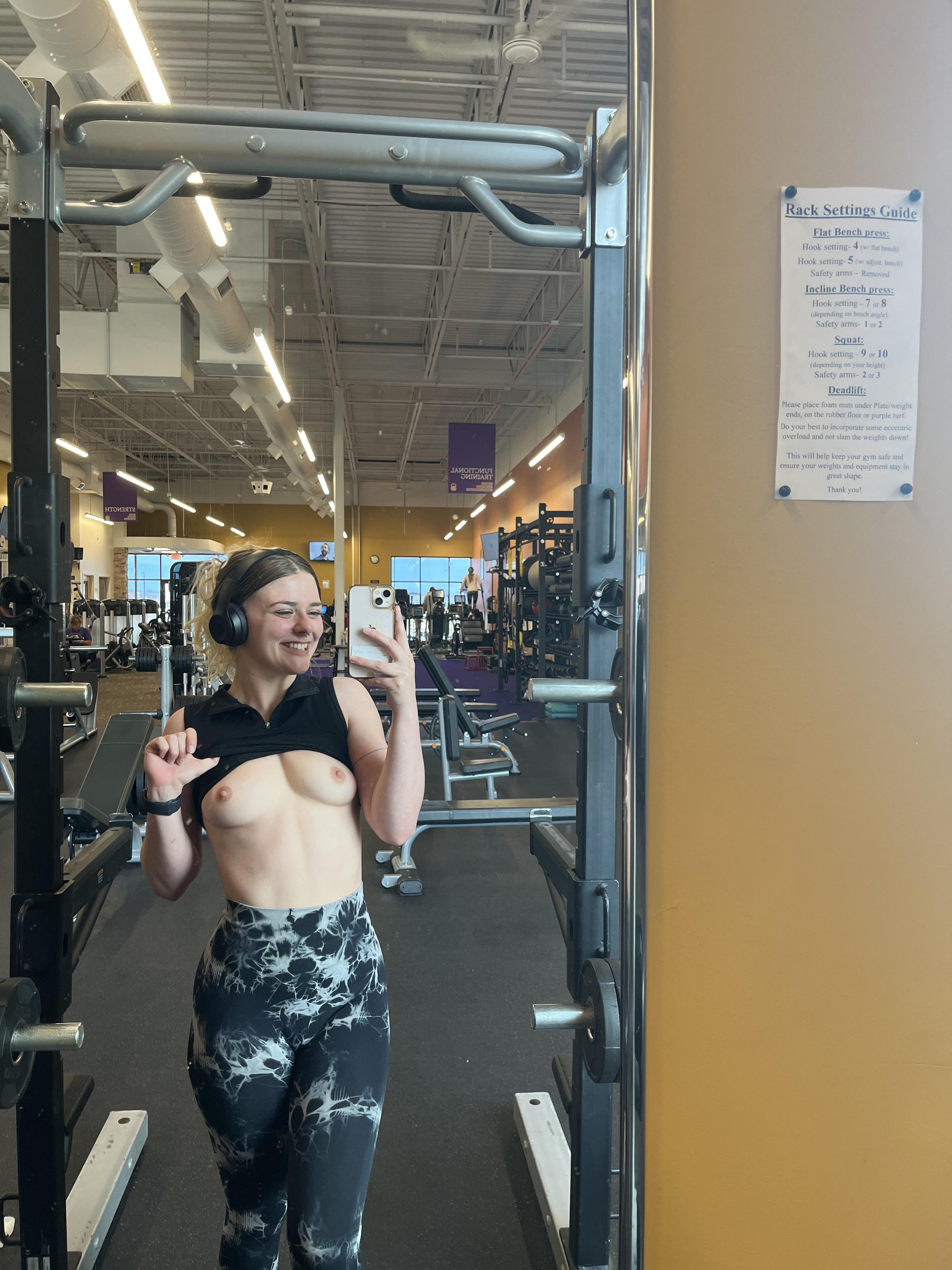 deb wheat add Public Gym Flashing photo