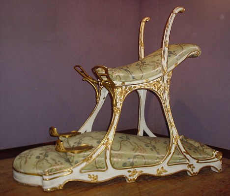 crusty burger add Queening Chairs Middle Ages photo
