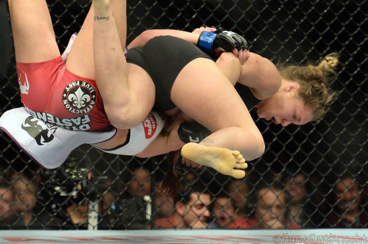 ashutosh kale add Ronda Rousey Booty photo