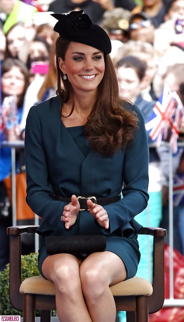 abdelali ali add Royal Upskirts photo