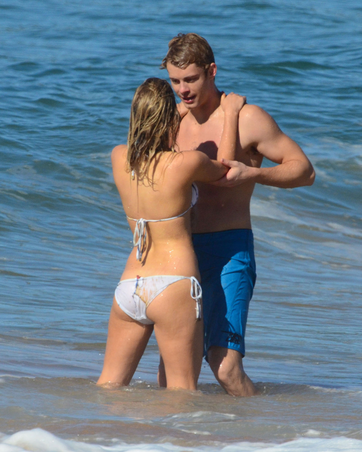 arthur min add Samara Weaving Bikini photo