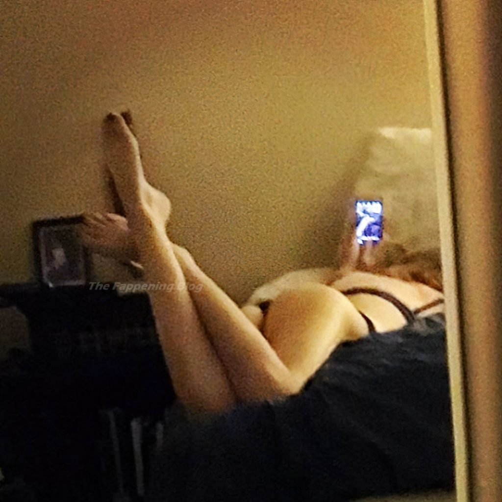 christiane allen add Sarah Beattie Nude photo
