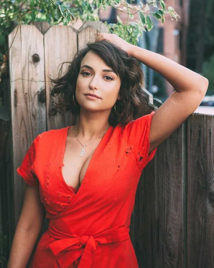 debbie wagnon add Sexy Pics Of Milana Vayntrub photo