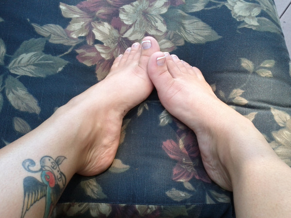 caterina carbone add Sheena Shaw Feet photo