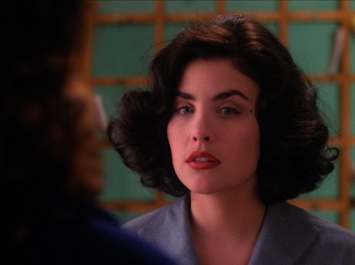 carla yeo add Sherilyn Fenn Shameless photo