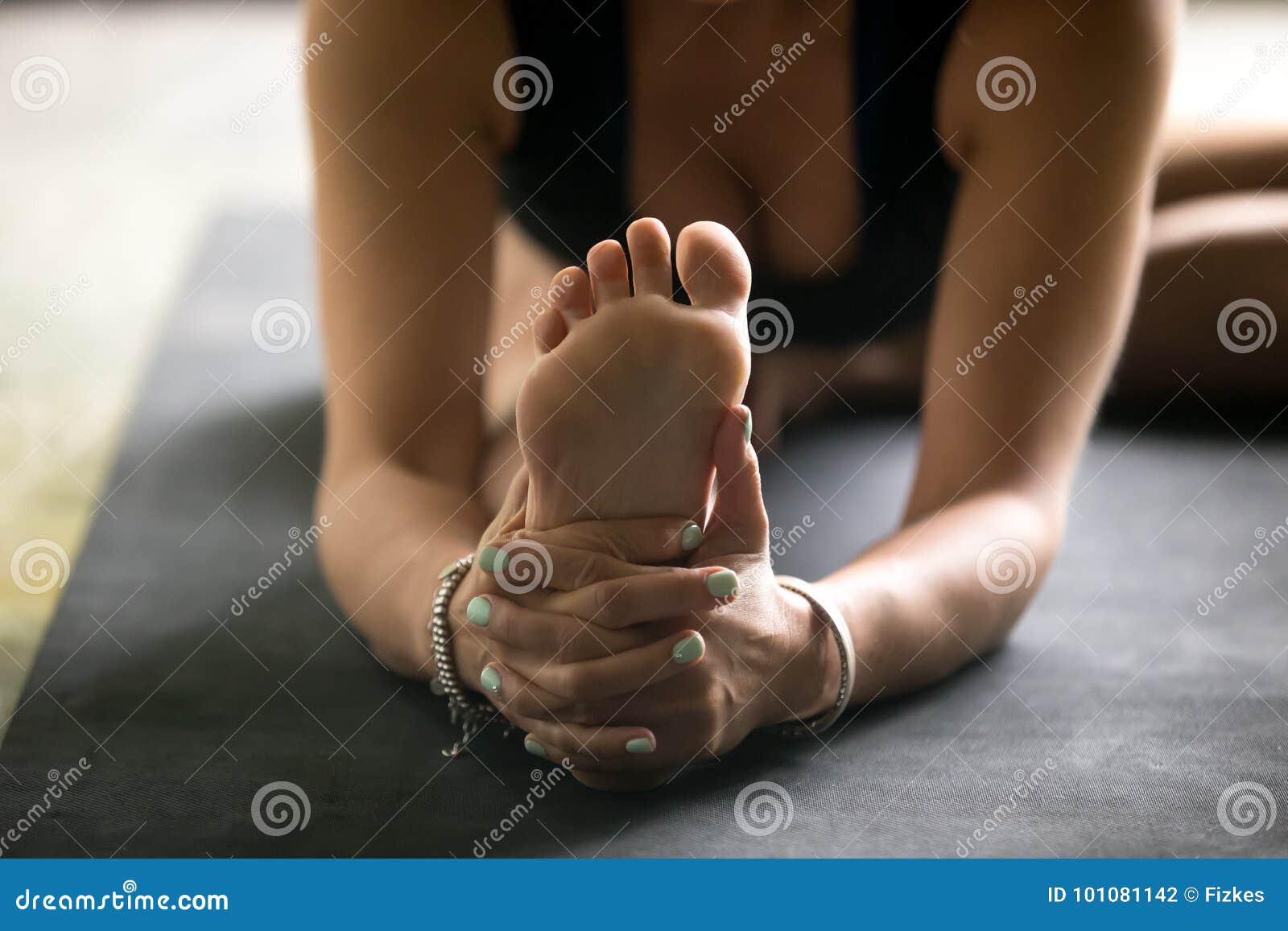Soles In Pose 17454