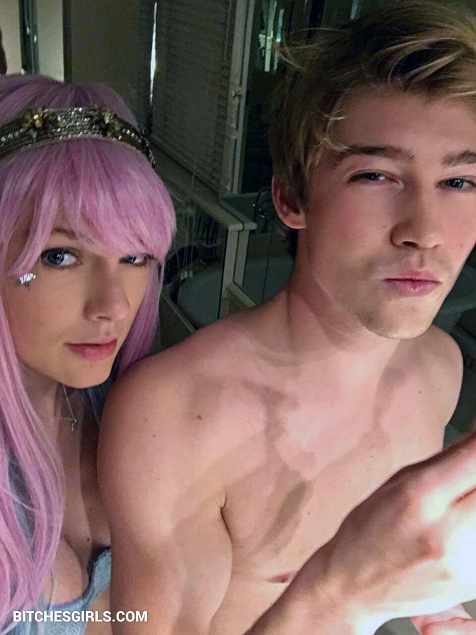 christina rumpf add Taylor Swift Nude Leaks photo