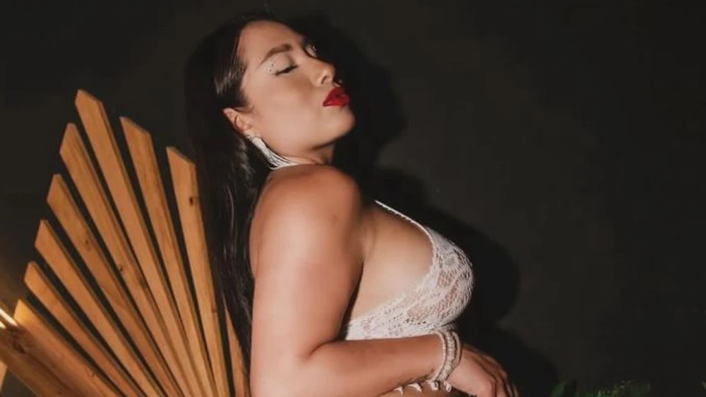 chet nath add Thaina Fields Tiktok photo