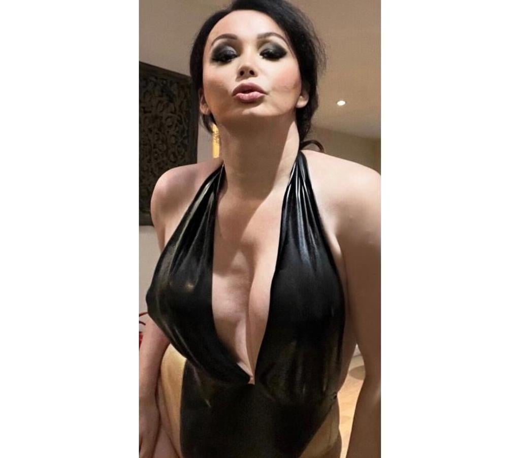 daphne molina add Ts Hooker photo