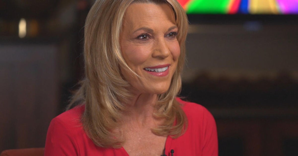 christina ritch add Vanna White Bude photo
