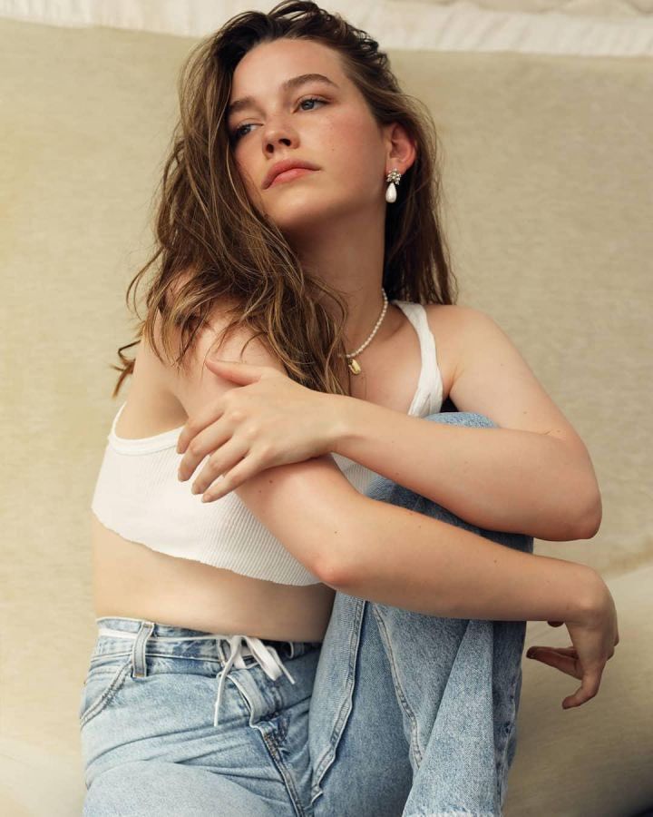 anjali thakkar add Victoria Pedretti Sexy photo