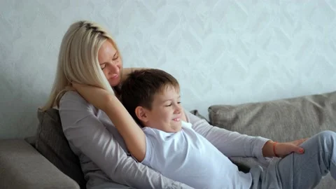 charlie read add Video Bokep Mom photo