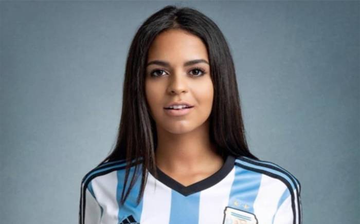 aisyah shah add Vienna Black Jmac photo