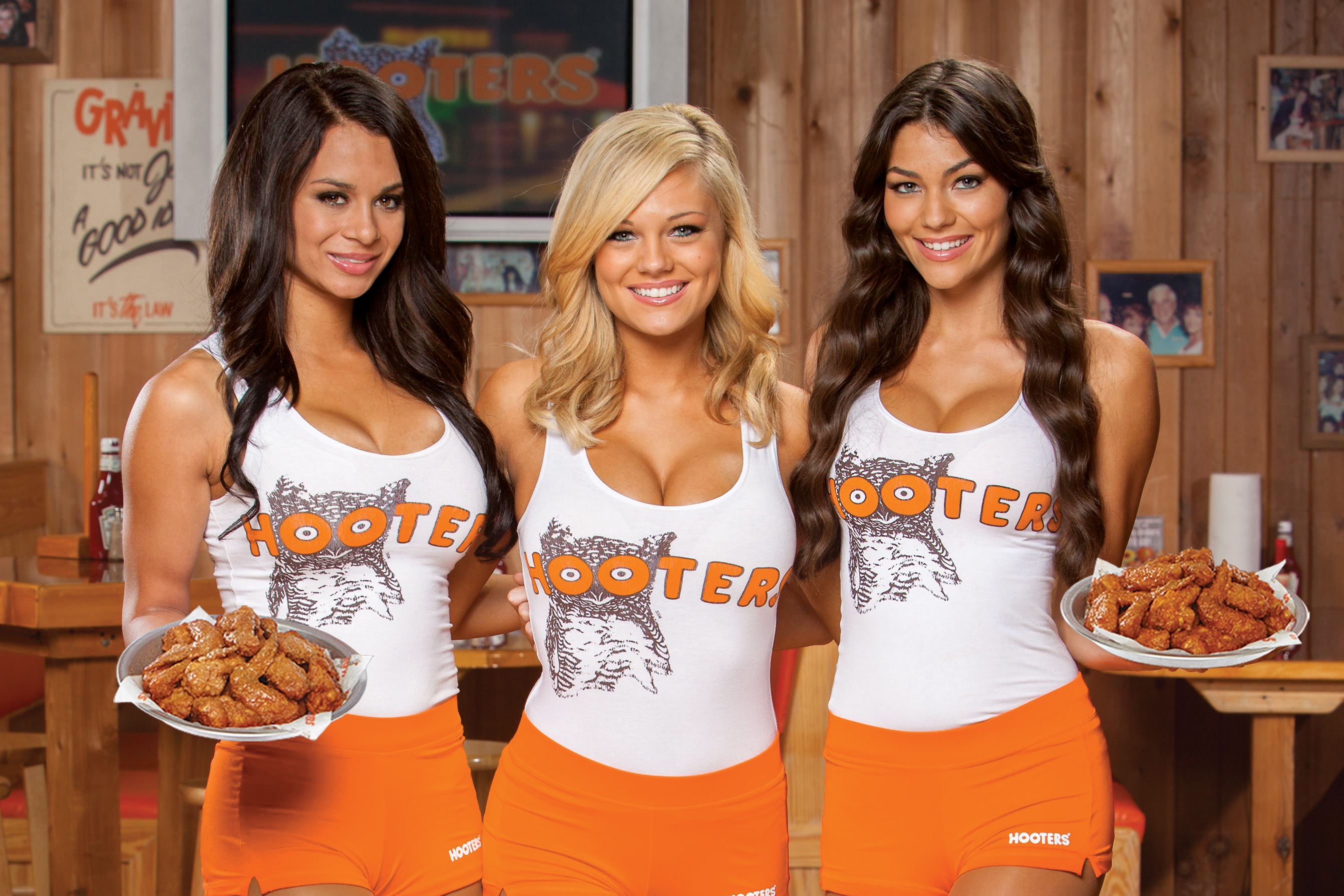 dave fuson add Welcome To Big Hooters photo